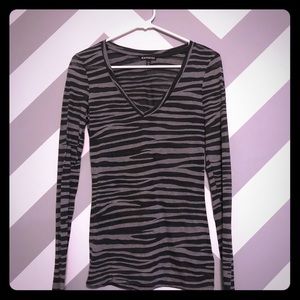 ➡️JUST ADDED⬅️ Express Long Sleeve Tee